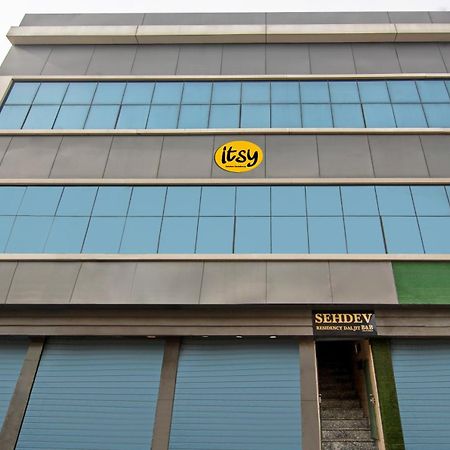 אמריצר Itsy Hotels Sehdev Residency, Near Golden Temple מראה חיצוני תמונה