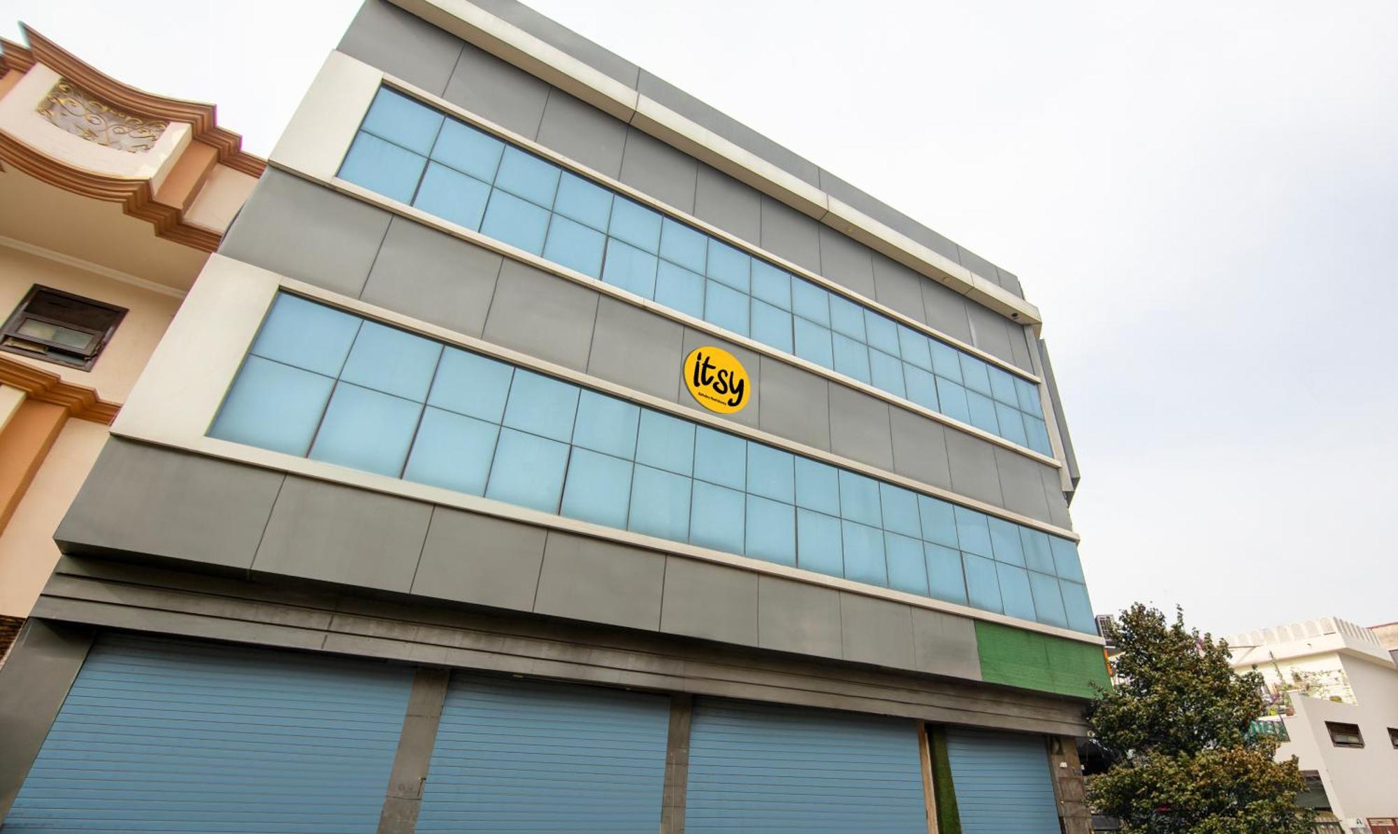 אמריצר Itsy Hotels Sehdev Residency, Near Golden Temple מראה חיצוני תמונה
