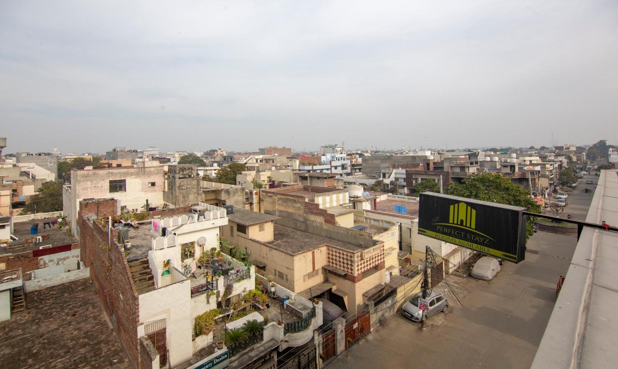 אמריצר Itsy Hotels Sehdev Residency, Near Golden Temple מראה חיצוני תמונה